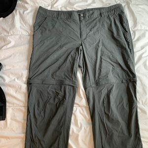 Columbia Omni-shield hiking pants / shorts